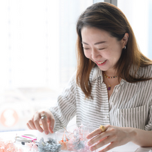 Load image into Gallery viewer, Your happiness journey - Dreamy Bridal 4-Persons Experience 2hours