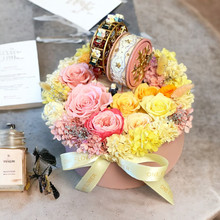 Load image into Gallery viewer, Deluxe Starry Ferries Wheel Preserved Flower Music Box Peach Fuzz