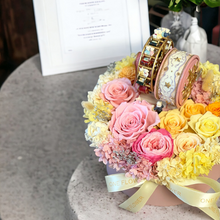 Load image into Gallery viewer, Deluxe Starry Ferries Wheel Preserved Flower Music Box Peach Fuzz