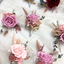 Load image into Gallery viewer, Preserved Flower Event Corsage 10 units