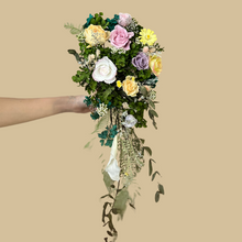 Load image into Gallery viewer, Preserved Flower Bridal Bouquet European Water Drop Style