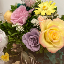 Load image into Gallery viewer, Preserved Flower Bridal Bouquet European Water Drop Style