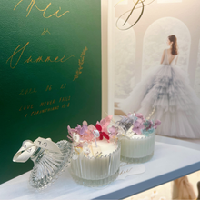 Load image into Gallery viewer, Guest gift Floral Candle 10 units up