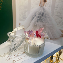Load image into Gallery viewer, Guest gift Floral Candle 10 units up