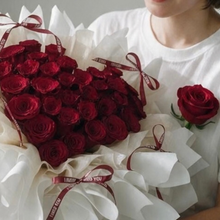 Load image into Gallery viewer, Deep Love 39 roses heart-shaped fresh flower bouquet XL 深愛着