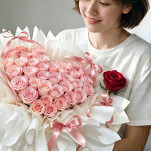 將圖片載入圖庫檢視器 Love In My Heart 39 roses heart‑shaped fresh flower bouquet XL 心裏藏着一份甜