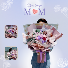 Load image into Gallery viewer, Preserved flower Carnation bouquet Miss Elegance (母親節限定)