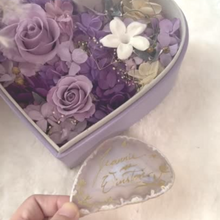 將圖片載入圖庫檢視器 Gift Set - Premium Preserved Flower Box Elegant Purple x Agate Stone Calligraphy + Velvet Ringbox
