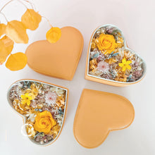 將圖片載入圖庫檢視器 One Flower Love is in the air Preserved Flower Box 永生花盒
